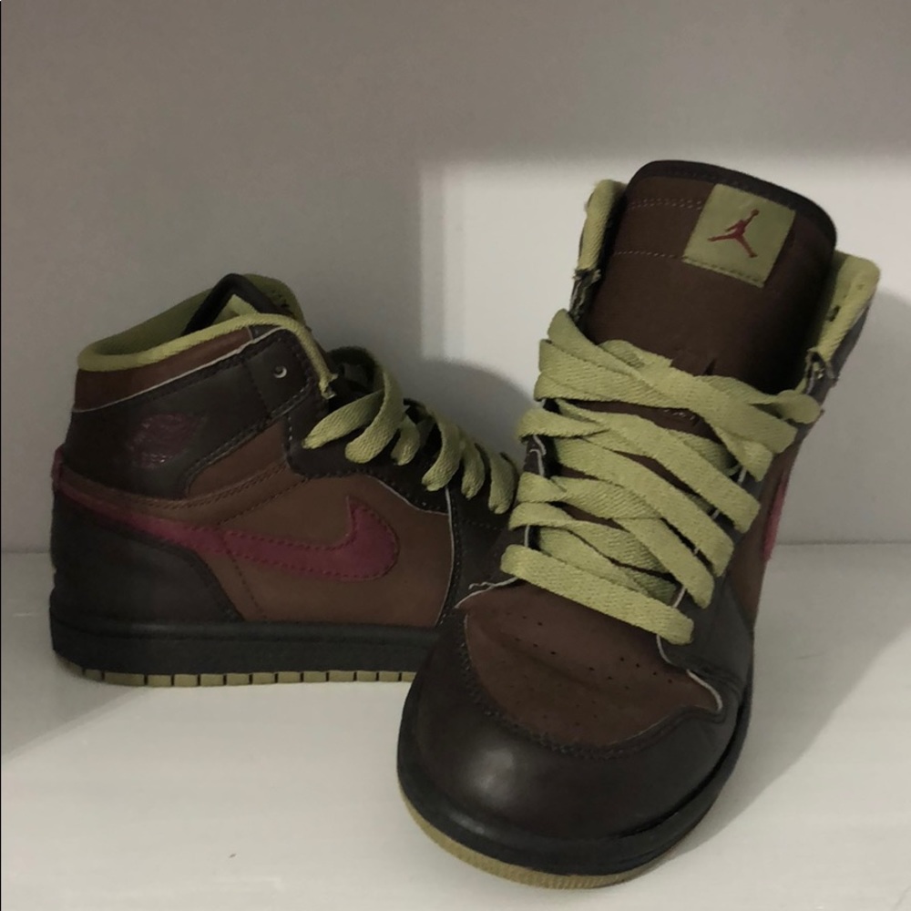 Jordan 1 retro hi tops